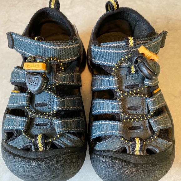 newport h2 waterproof sandal